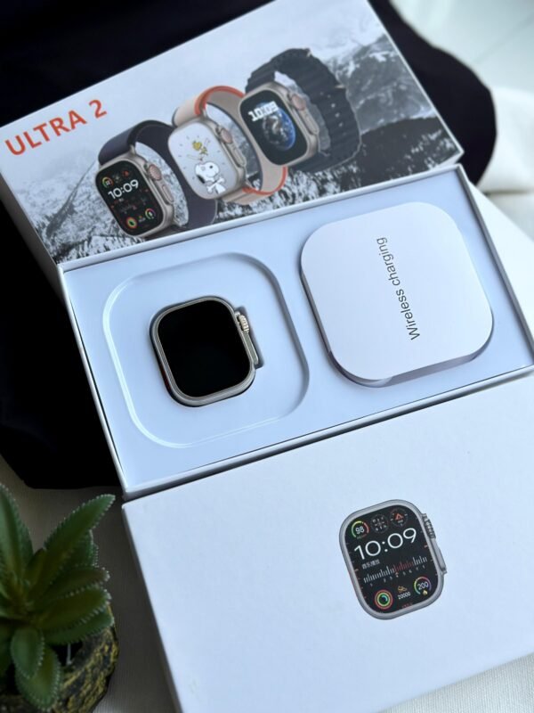 SERIES 8 ULTRA LOGO WATCH