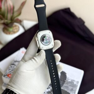 SERIES 8 ULTRA LOGO WATCH