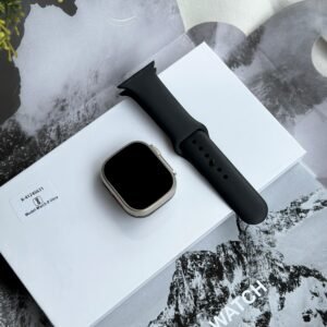 SERIES 8 ULTRA LOGO WATCH