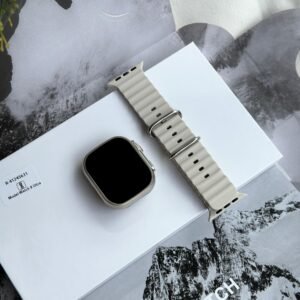 SERIES 8 ULTRA LOGO WATCH