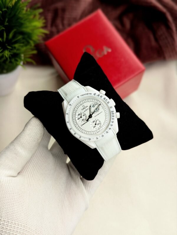 WATCH ⌚