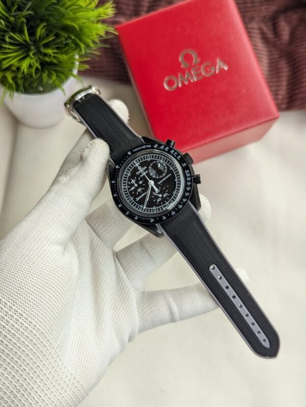 WATCH ⌚